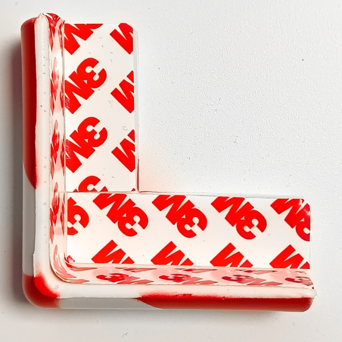 Esquinera de poliuretano blanco/rojo 70x70x30mm