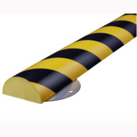 Protetor plano curvo para parafusar amarelo preto 1m tipo "C+"