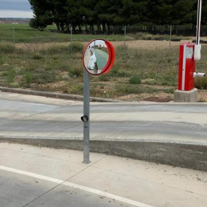 Espejo convexo de exterior circular con visera roja Ø600mm