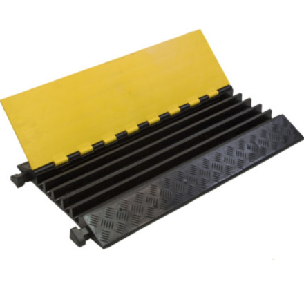 Cable protector with 5 channels, 900x500x55mm