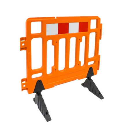 Connectable safety barrier