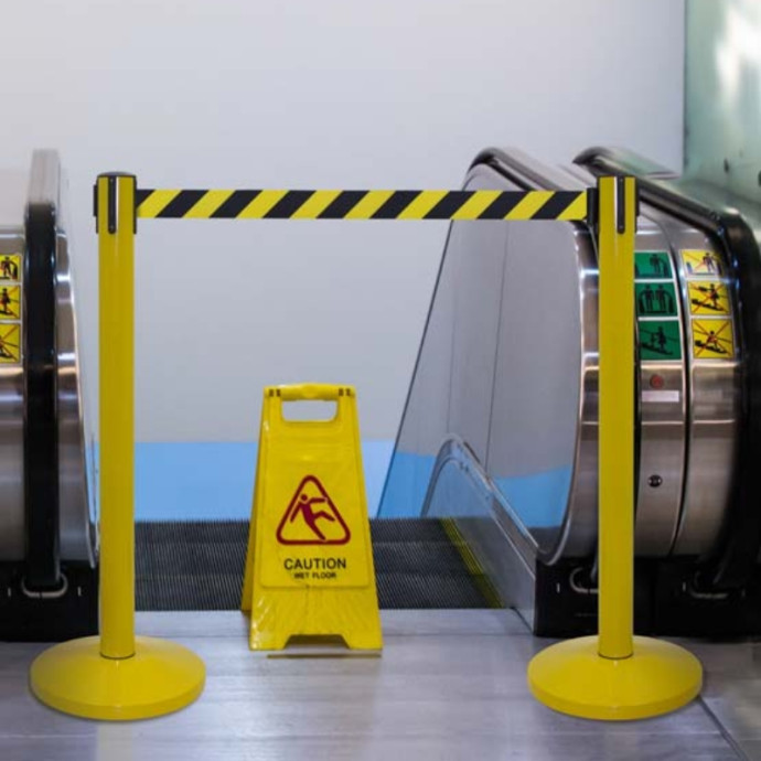 2 yellow posts with 2 meters of yellow and black tape, 320x910mm