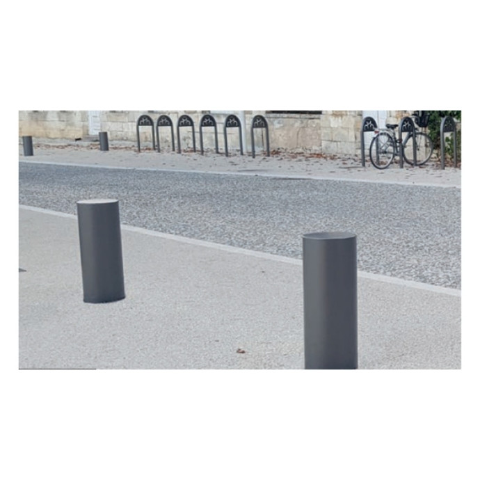 Bolardo pintado monobloco