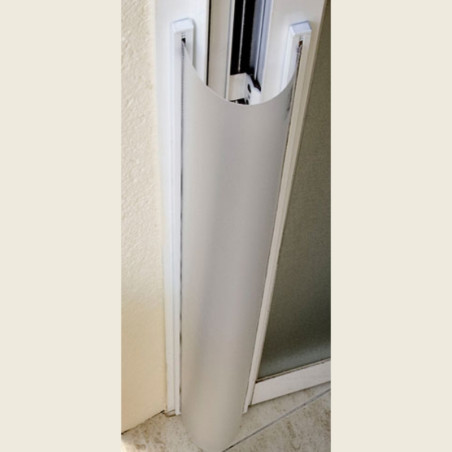 Door protection with opaque plastic sheet. Available in different sizes.