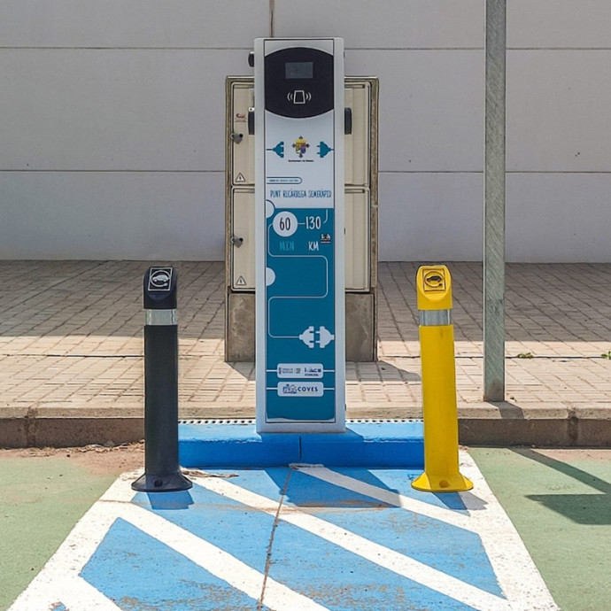 Bolardo flexível 90º para pontos de recarga de veículos elétricos 730xØ110