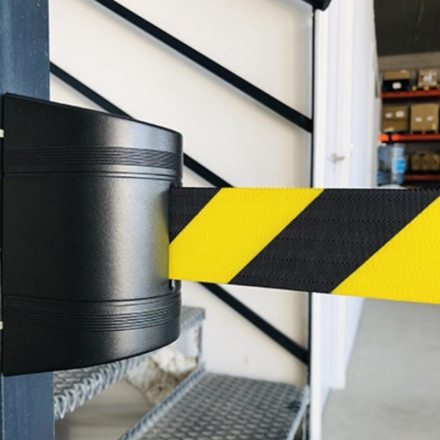 Stretchable tape of 10 meters. Yellow/Black color.