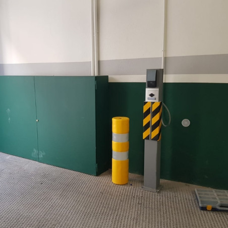 H75 marker post in flexible yellow EVA foam.