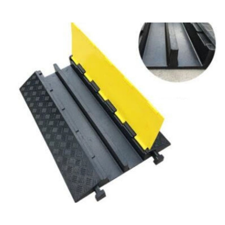 Hose protector with 2 channels, 900x615x105mm