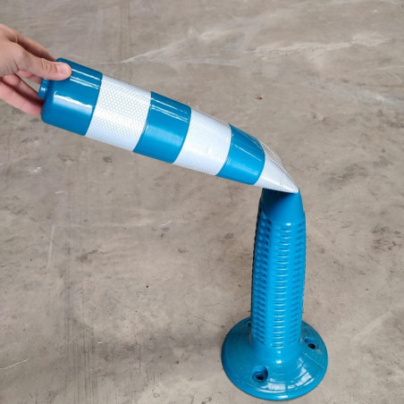 Poteau bleu flexible à visser, 750xØ80mm