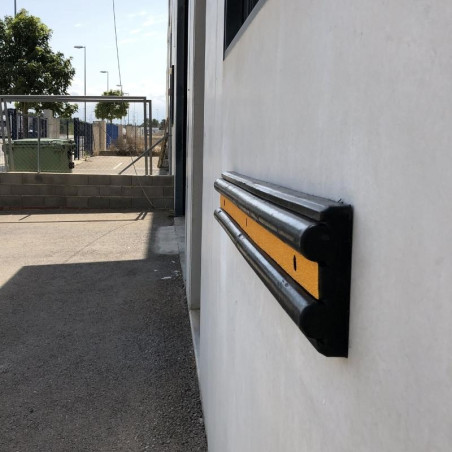 Rubber protector for parking wall, 1000x160x52 mm
