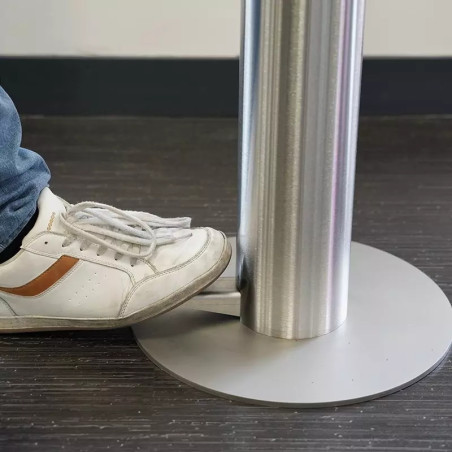 Distributeur en inox avec pédale pour gel hydroalcoolique