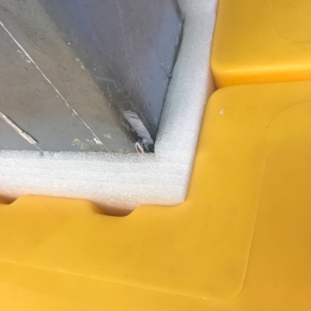 Protector de columnas encajable para diferentes anchos de columnas