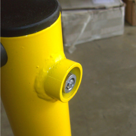 Poste guarda parking abatible con cerradura. Color amarillo